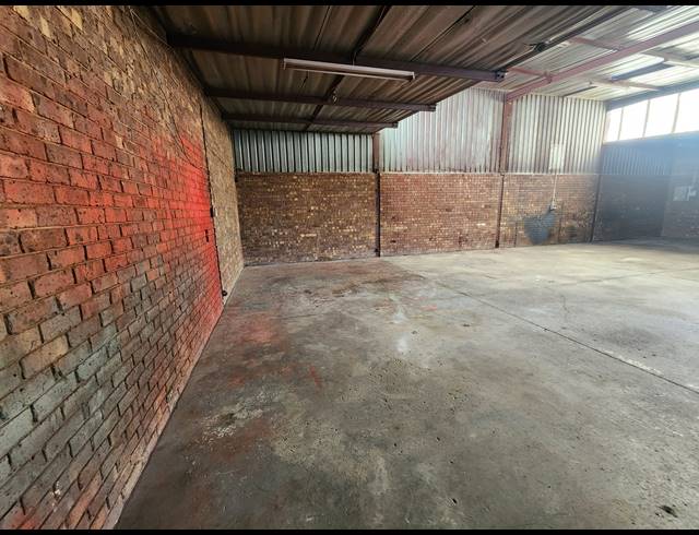 196M² WAREHOUSE TO LET IN WADEVILLE